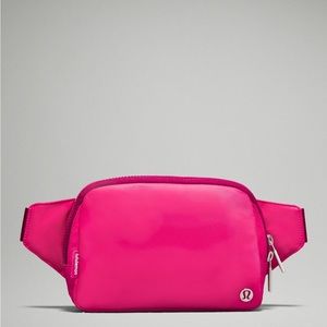 Lululemon bag